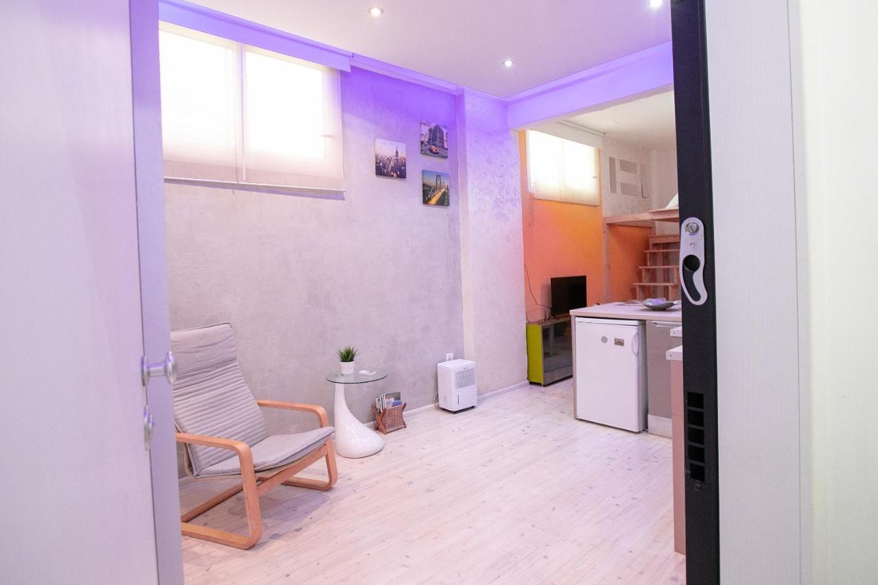 Orange And Blue Studio Downtown 5 Min From White Tower Apartment Tesalonika Bagian luar foto