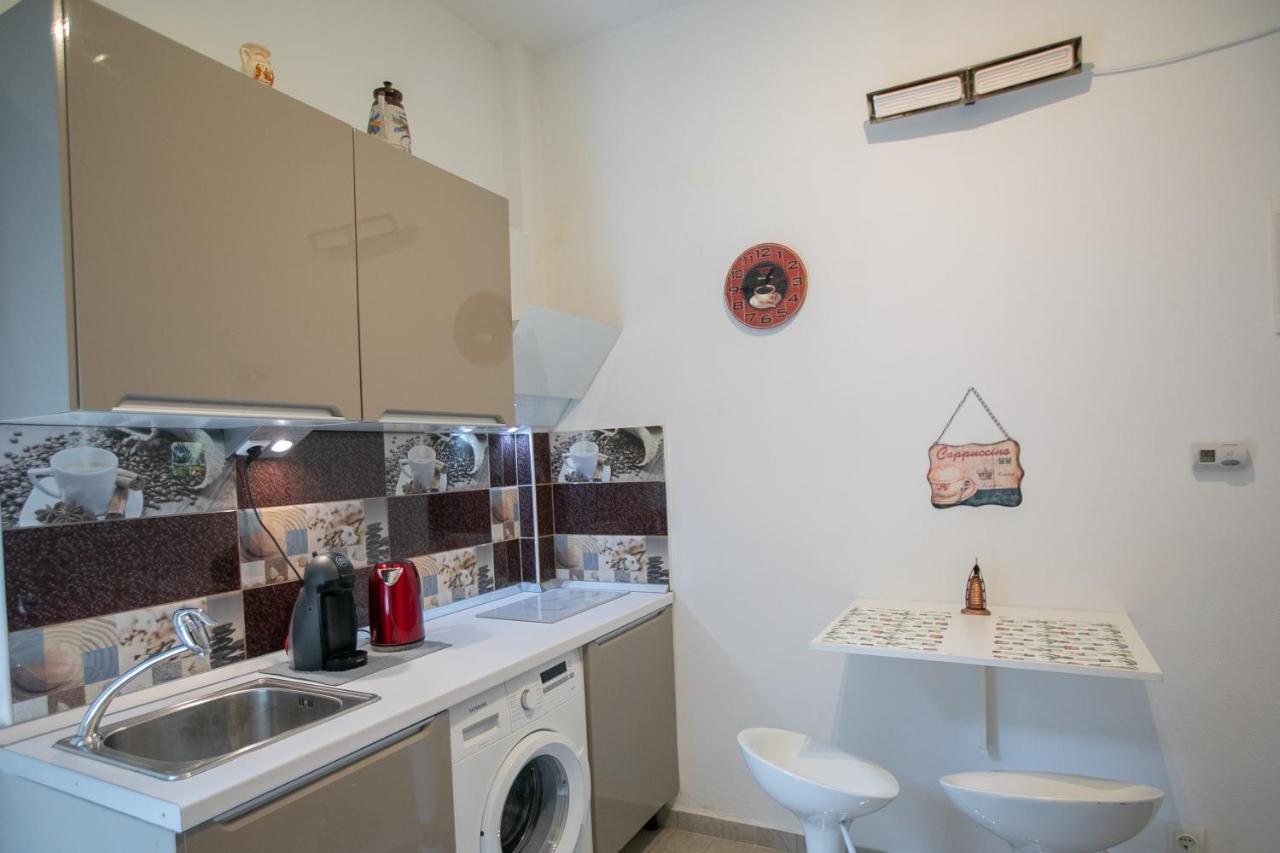 Orange And Blue Studio Downtown 5 Min From White Tower Apartment Tesalonika Bagian luar foto